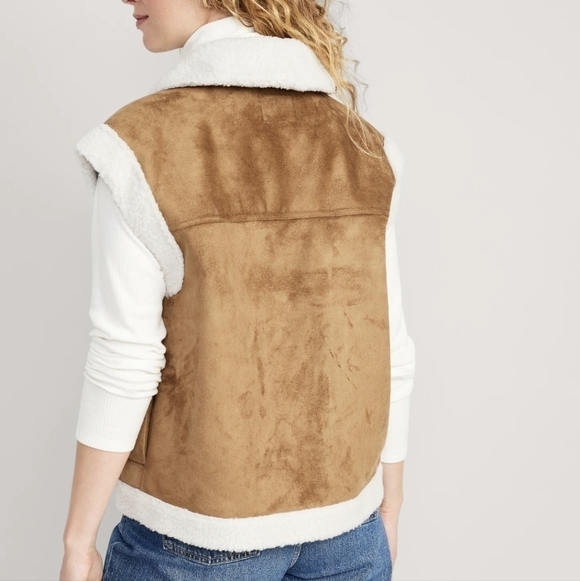 4X • Old Navy • Faux-Suede Sherpa-Trim Vest - Picture 4 of 4